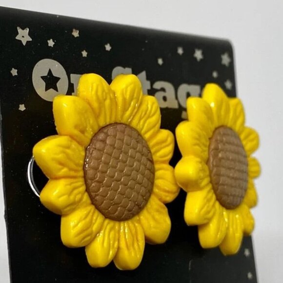 On Stage Sunflower Earrings Women's Pierced Ears Fashion Stud Post Jewelry NWT - Picture 2 of 7